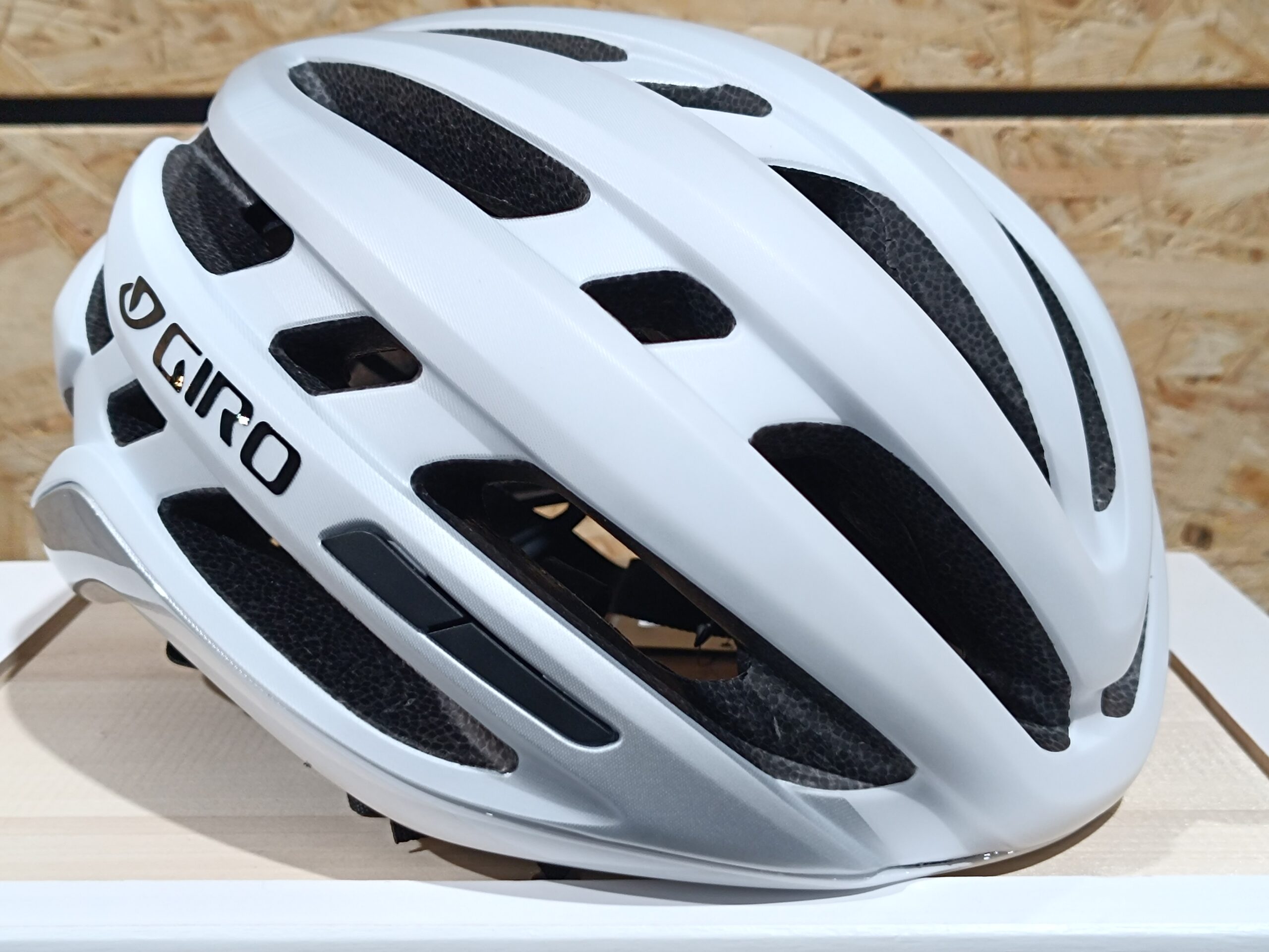 Kask Giro Agilis L (59-63cm)